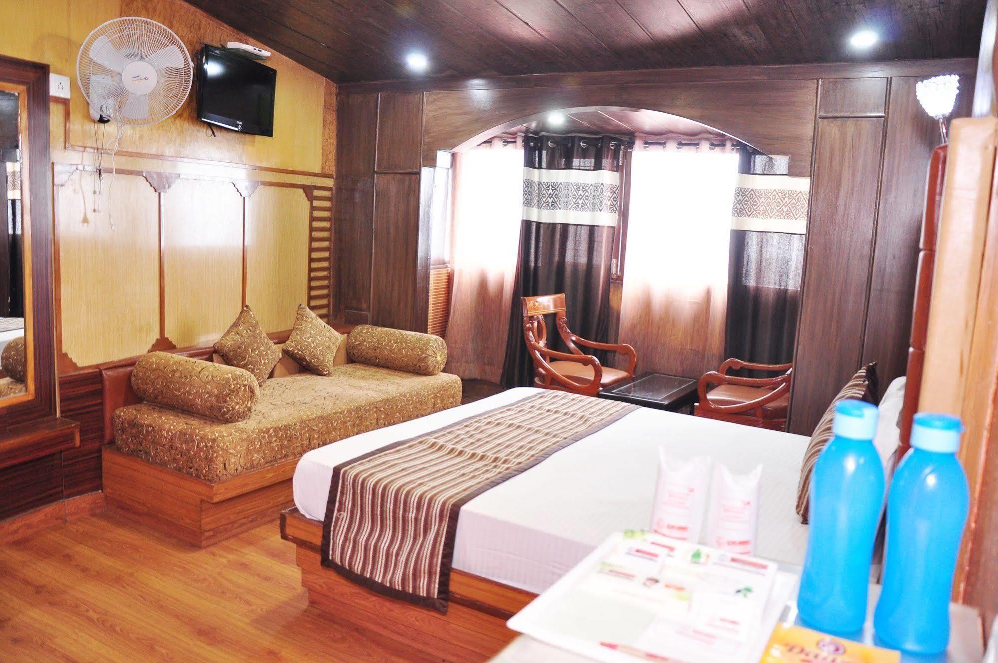 Hotel Sidharath Shimla Esterno foto