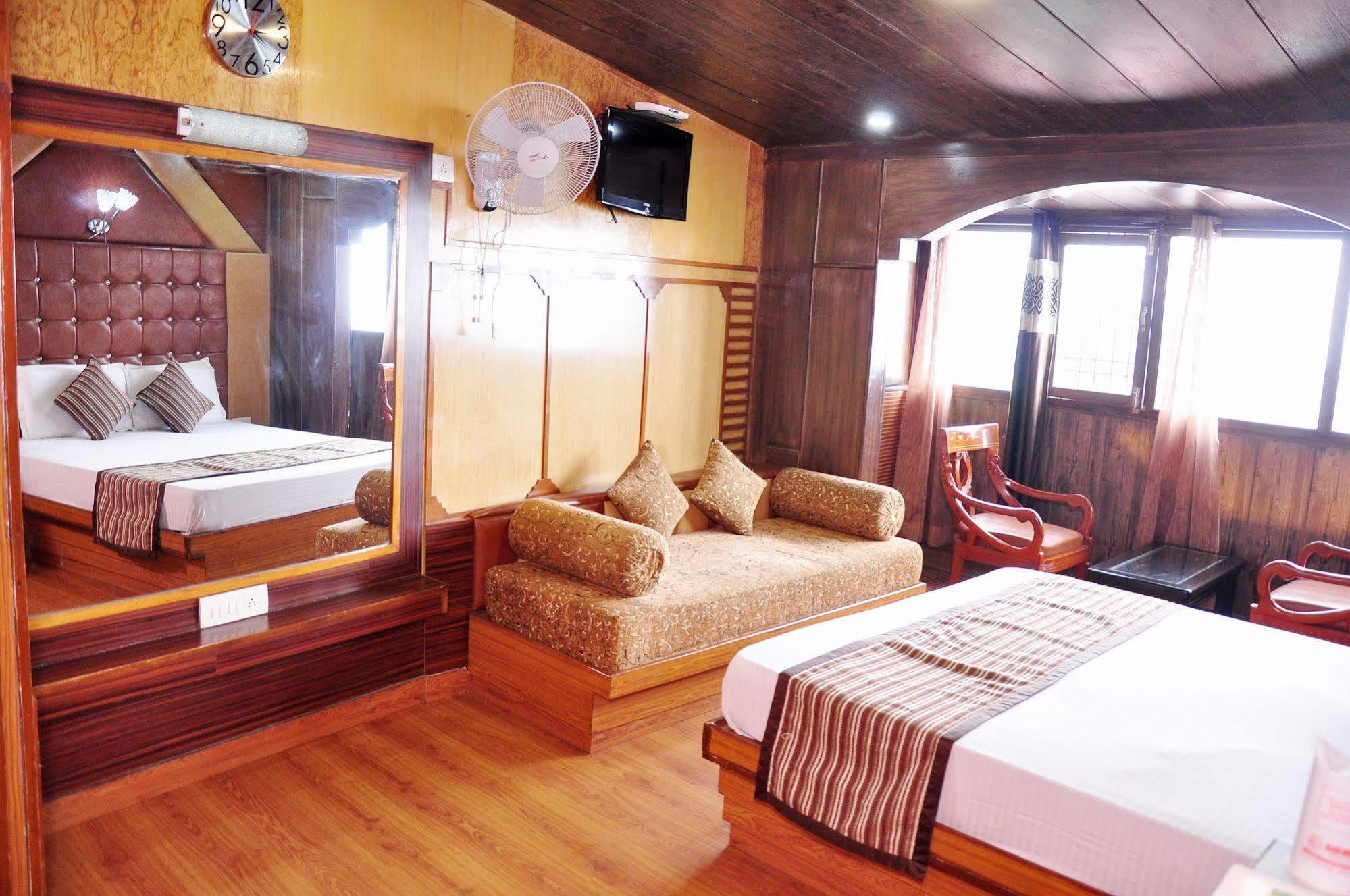 Hotel Sidharath Shimla Esterno foto