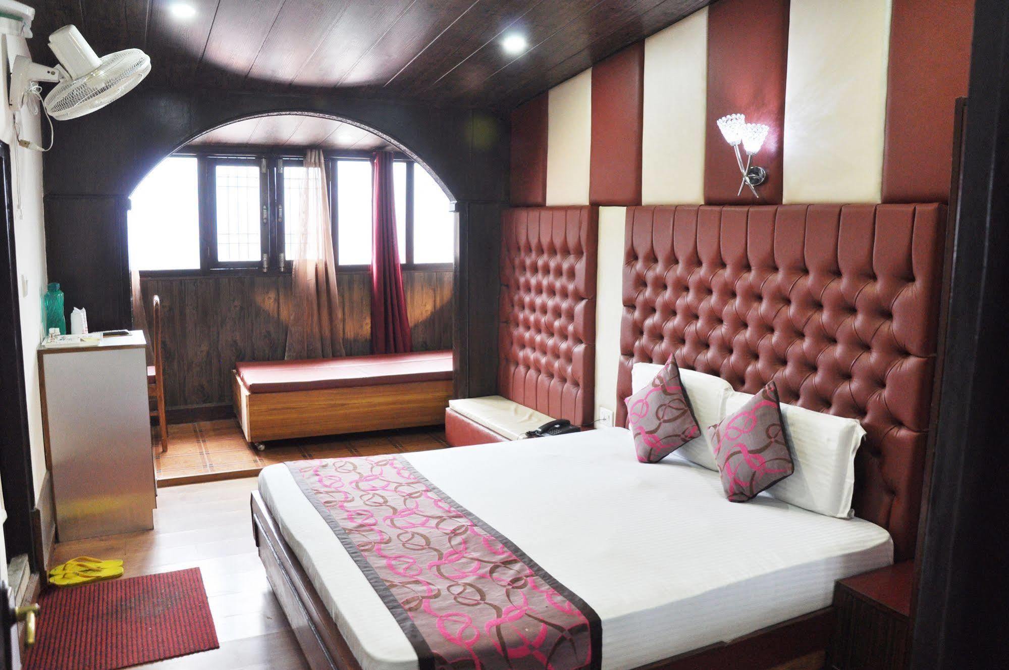 Hotel Sidharath Shimla Esterno foto